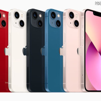 iPhone 13および13 miniは5色展開。新色として「ピンク」「スターライト」が加わっている