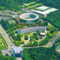 国際高等学校含む名古屋商科大学キャンパスの全景