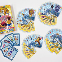 4つのデッキ（カードセット）とキャラクターカード