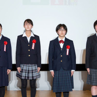 EGOI 2022日本代表選手　左から飯島さん、大野さん、藤居さん、山下さん
