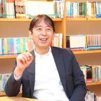 イェール大学で教鞭をとった経験をもつ斉藤氏に、日本の英語教育について今一度問う