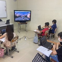 実証実験のようす： カンボジアプノンペン日本人学校
