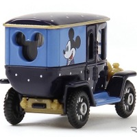 「洋服の青山」限定デザイン『トミカ製オリジナルミニカー』　(C) TAKARA TOMY、(C) Disney