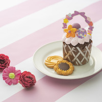 「Flower Puroland」クロミモチーフの「フラワーバスケットマフィン～チョコレート～」（C）2023 SANRIO CO., LTD. TOKYO, JAPAN 著作 株式会社サンリオ