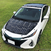 太陽電池パネルを搭載した「トヨタ プリウスPHV」実証車