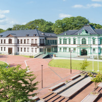 国立工芸館