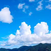 白い雲と黒い雲、何がちがう？