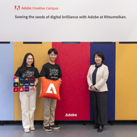 左から、Adobe Student Ambassadorの早川さん、小野さん、アドビの小池晴子氏