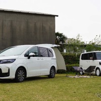 ホンダ『フリードe:HEV AIR』と『N-BOX』のホンダアクセスの子育て応援純正アクセサリー装着車