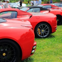 ずらりと並んだスーパーカー