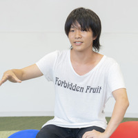 「やりたいことを自分で決められる、そんな自由な雰囲気に魅力を感じました」と入学を決めたきっかけを振り返るHくん