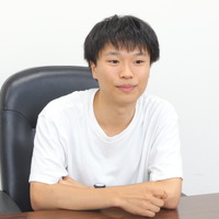 東京大学 文科II類1年生、東京都立日比谷高校出身、駿台予備学校 御茶ノ水2号館クラスリーダーの岡野 史さん