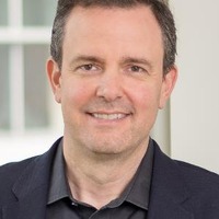 米Udemy社CEO ヒューゴ・サラザン氏