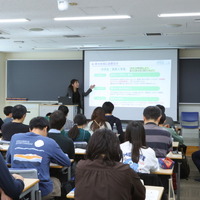 河合塾「親子で学ぼう！東大入試まるわかり講演会」のようす