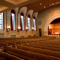 クリスマス礼拝が行われるエミリー・ホワイト・スミス記念講堂