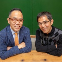 左：花まるグループ代表の高濱氏、右：顧問就任の井本氏