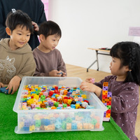 その場にいたお友達同士協力してアイデアを出し合うも良し。