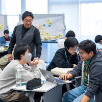 授業中に日本人教員がサポートに入ってくれていた。