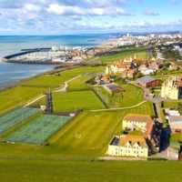 日本からの英国ボーディング留学生が 9 年連続増加