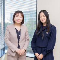 M.Kさん（理科二類合格／雙葉高等学校出身）と東大進学塾MEPLO 本郷教室長 伊久間未央氏　