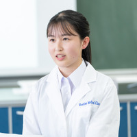 医療現場の見学を通し、大変さを知りつつも医師の姿に憧れをもったと語る姿に未来が垣間見えた気がした