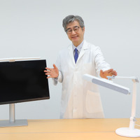 成績だけでなく、視力にも関わる学習環境。その鍵を握る照明の大切さについて、綾木先生に聞いた