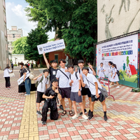 異なる文化に出会うさまざまな企画があります
