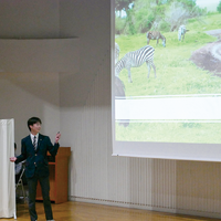 高校2年生まで、1年に一度英語イベントでの発表、英語ネイティブ授業専用の2教室もある