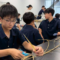 東洋大学生命科学部の研究室で行われる水田学習の事後学習