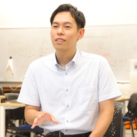 水地良明先生（工学部情報通信工学科 知能ロボティクス研究室 准教授）