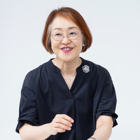 東京大学副学長・大学院理学系研究科（地球惑星科学専攻）佐藤薫教授