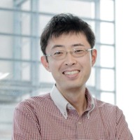 司会：矢谷浩司氏（東京大学大学院情報理工学系研究科教授）
