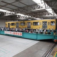 昨年の「電車フェスタ in 武蔵丘」で実施されたトラバーサーの乗車体験。