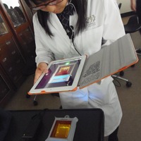 iPadで実験結果を撮影しALDH2の型を判定