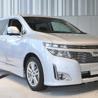 日産エルグランド