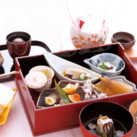日本料理 渡風亭「春の会席膳」
