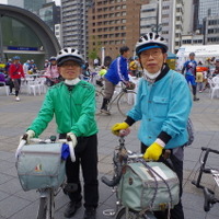 最年長参加者の若松さん（写真左）