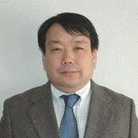 桜美林大学　自然科学系　宮脇亮介教授