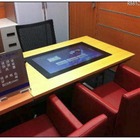 みずほ銀行、タッチパネル式テーブル型端末を店舗に試験導入