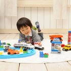 慶大と日立がバンダイのブロック玩具を共同開発、7/13発売 画像
