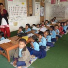 書き損じ年賀状で、ネパールの子どもに本を机を学校を贈ろう 画像