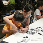 パナソニックセンター東京、オリジナルのLEDネックライトや乾電池を作ろう 画像
